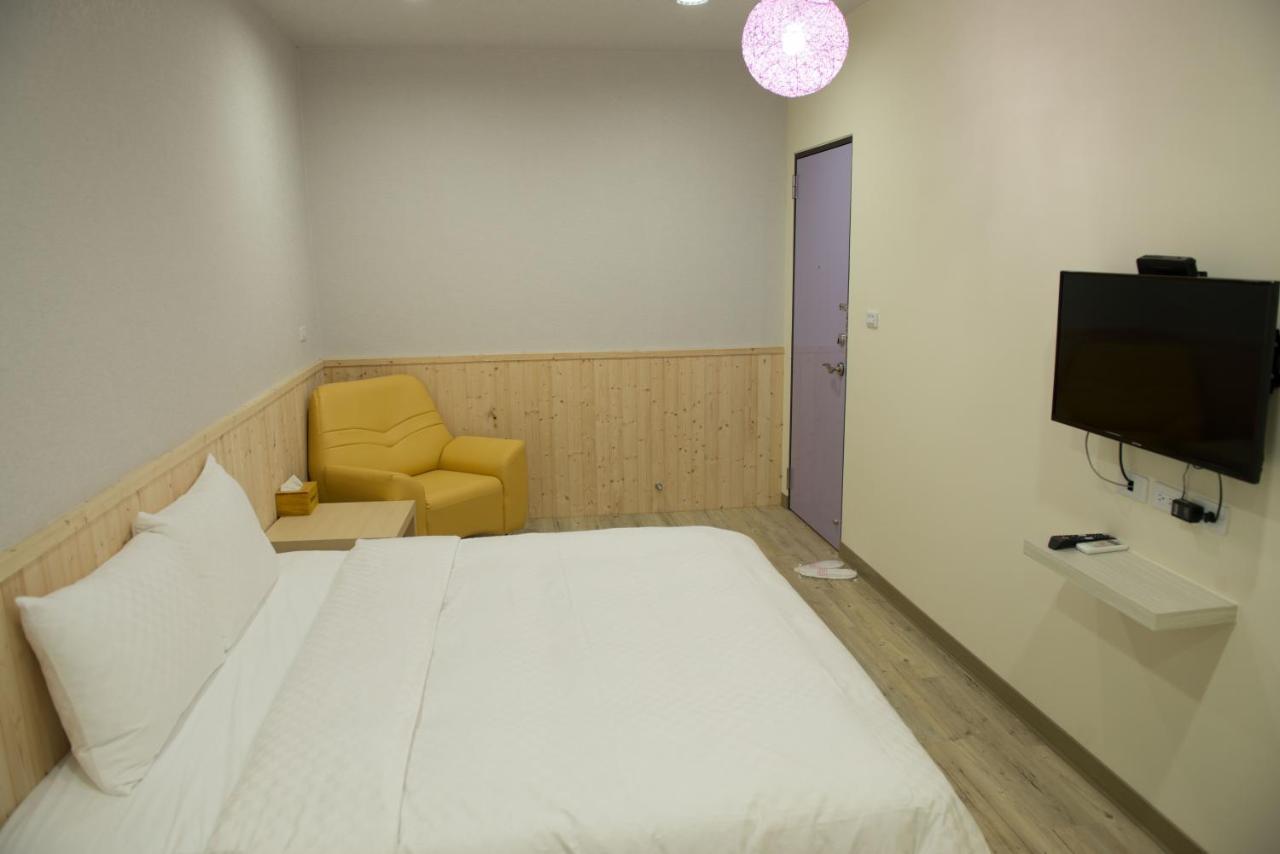 Didi House無人化自助入住#附車位有限須預約 Leilighet Tainan Eksteriør bilde